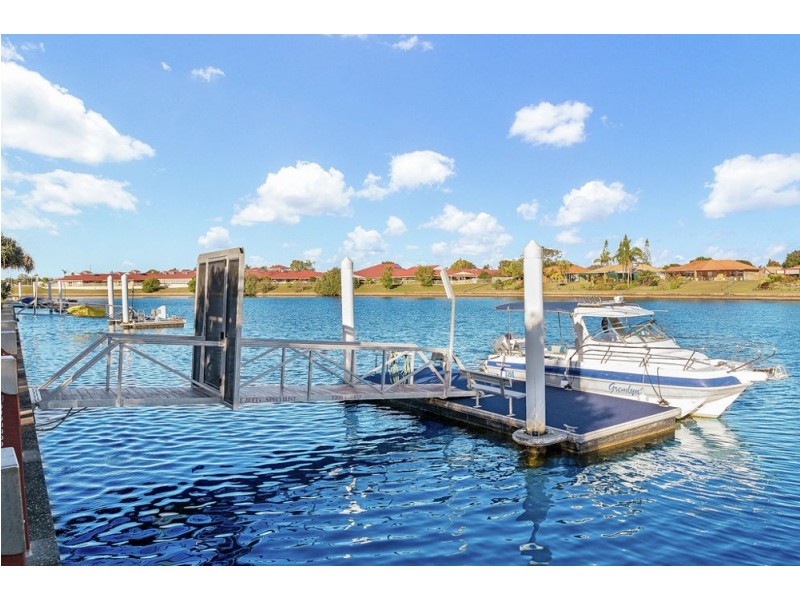 18 Bahamas Circuit, Parrearra QLD 4575