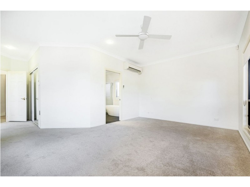 18 Bahamas Circuit, Parrearra QLD 4575