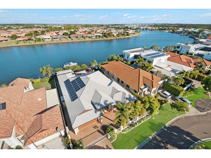 18 Bahamas Circuit, Parrearra QLD 4575