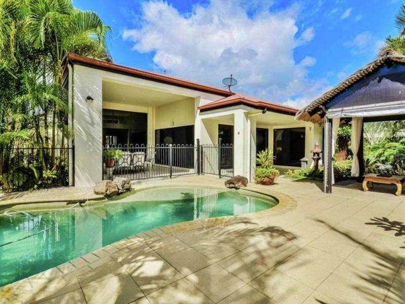 15 Sumatra Court, Kawana Island QLD 4575