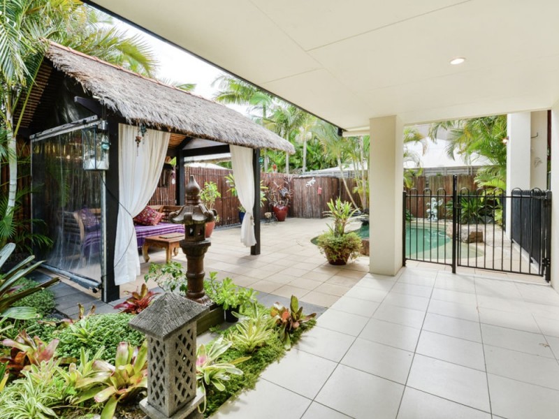 15 Sumatra Court, Kawana Island QLD 4575