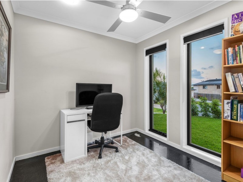 15 Allchin Court, Warner QLD 4500