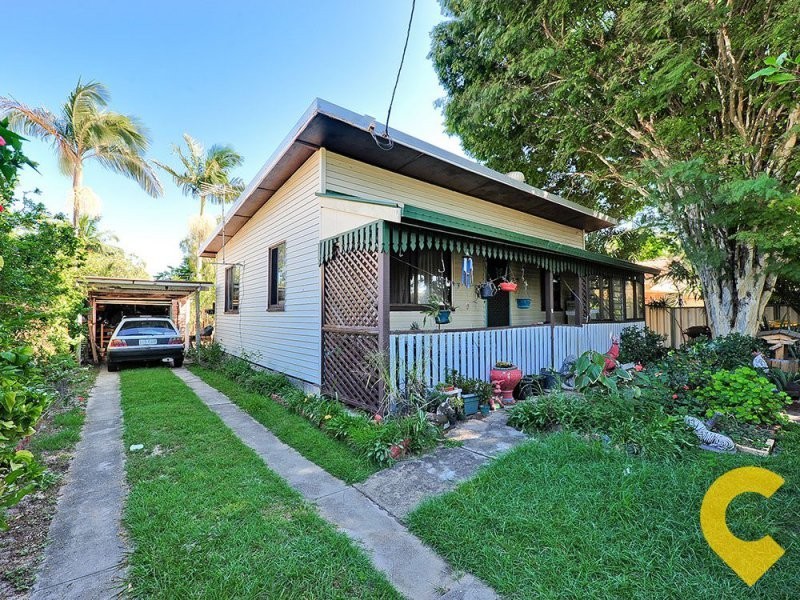 18 Lalroy Street, Beachmere QLD 4510