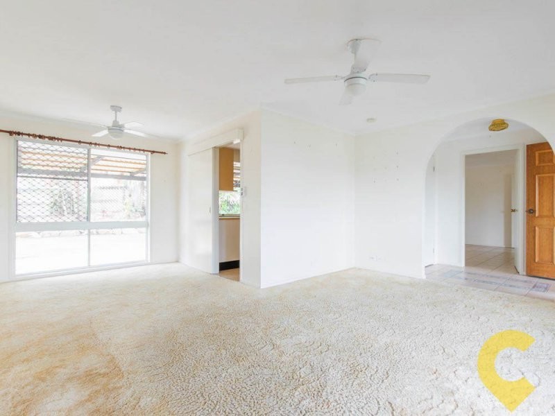 18 Eacham Street, Petrie QLD 4502