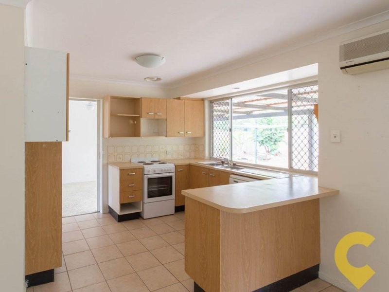 18 Eacham Street, Petrie QLD 4502