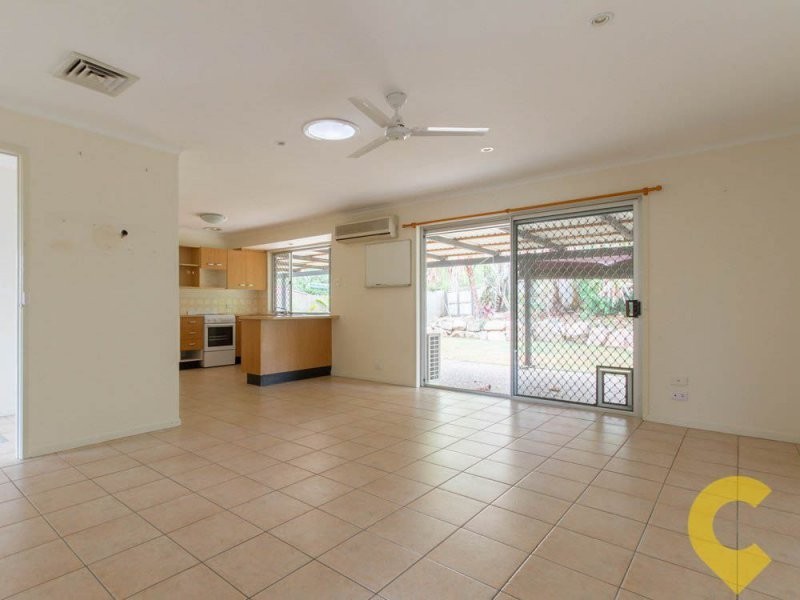 18 Eacham Street, Petrie QLD 4502