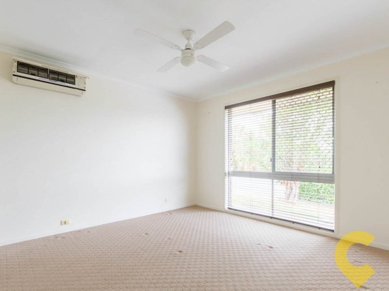 18 Eacham Street, Petrie QLD 4502