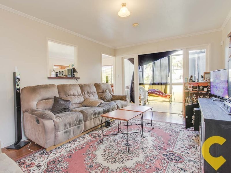 24 Hedge Street, Strathpine QLD 4500