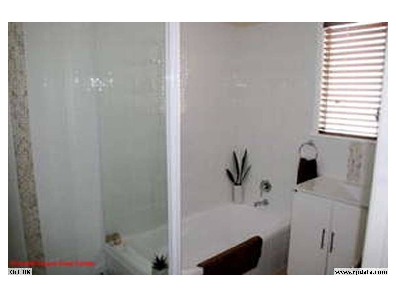 24 Hedge Street, Strathpine QLD 4500