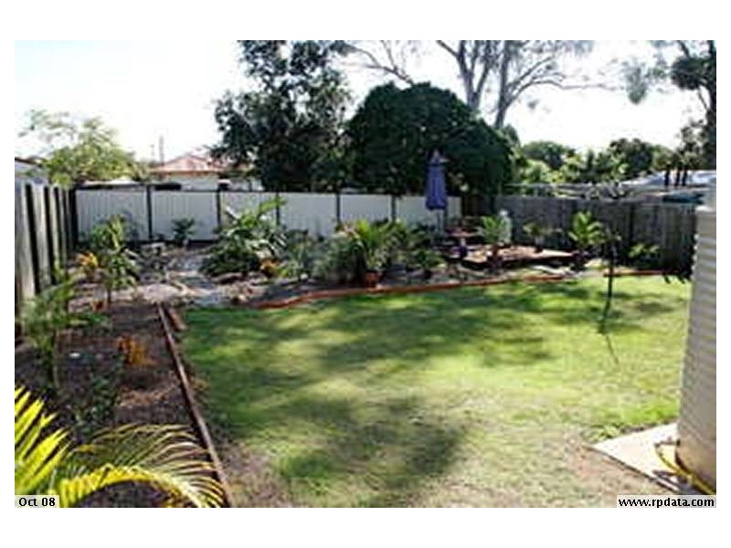 24 Hedge Street, Strathpine QLD 4500