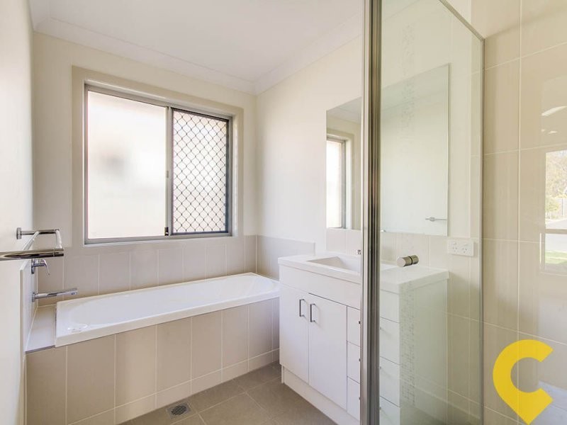11 Hipwood Street, Morayfield QLD 4506