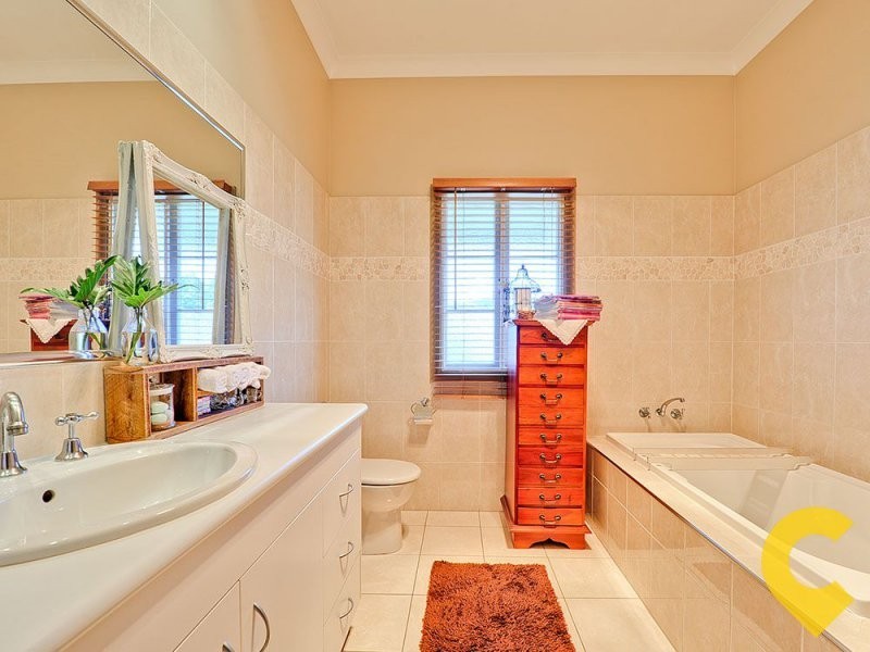 434 Levitt Road, Upper Kedron QLD 4055