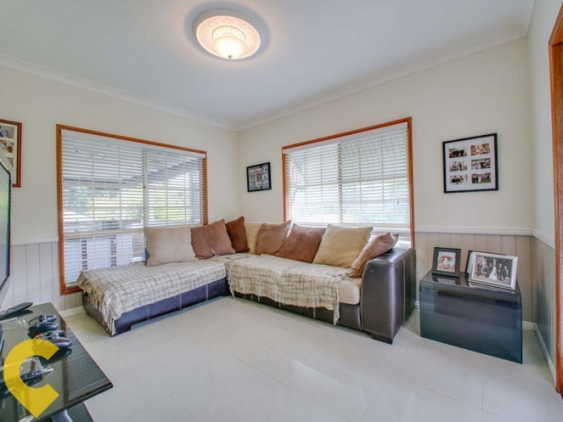 6 Heron Close, Cashmere QLD 4500