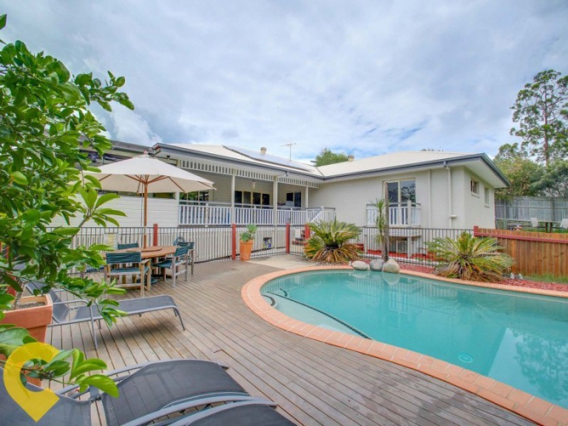 6 Heron Close, Cashmere QLD 4500