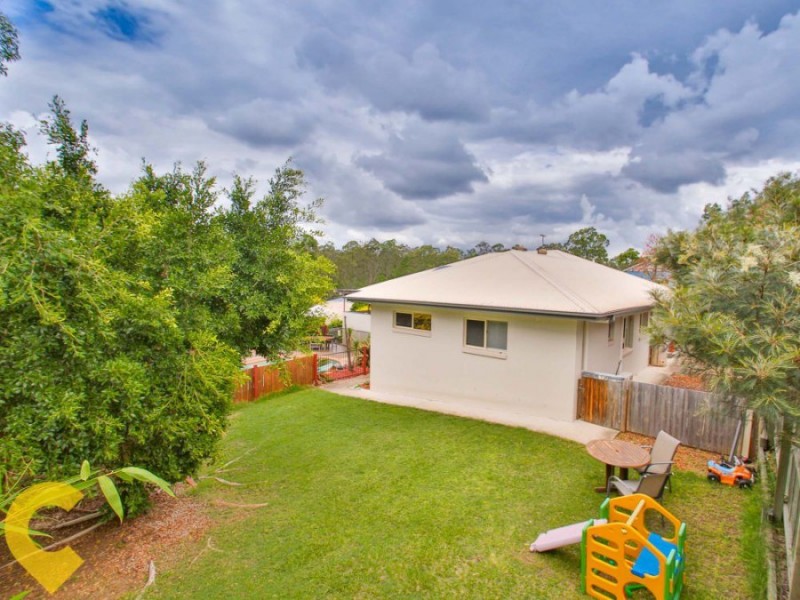 6 Heron Close, Cashmere QLD 4500