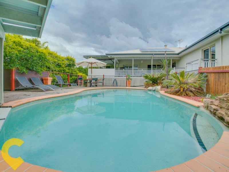 6 Heron Close, Cashmere QLD 4500