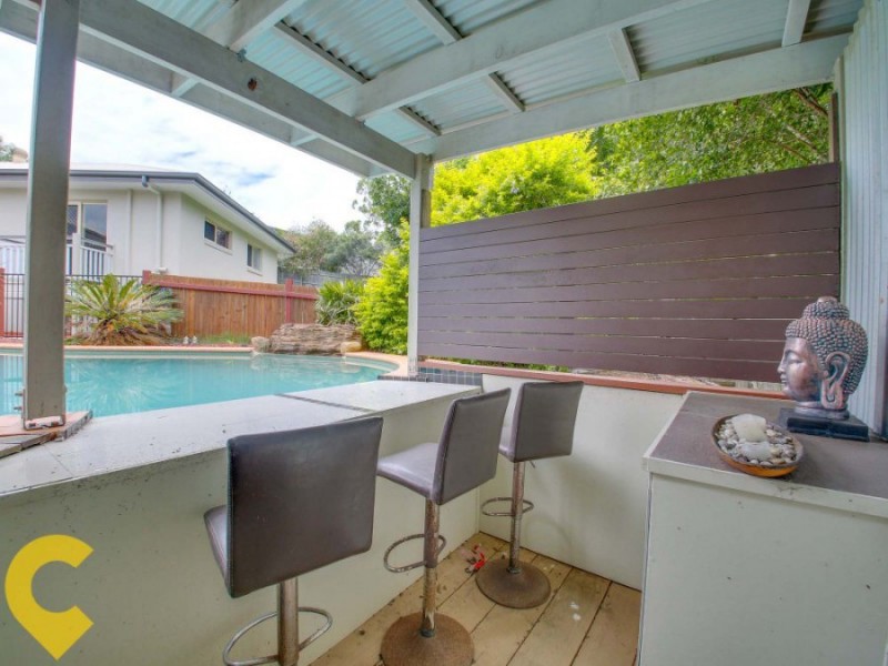 6 Heron Close, Cashmere QLD 4500