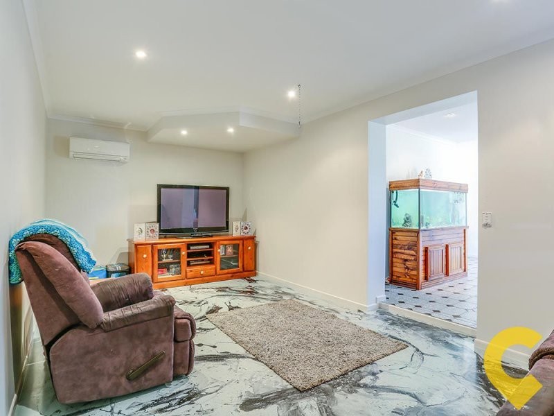 16 Cania Crescent, Petrie QLD 4502
