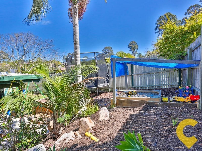 16 Cania Crescent, Petrie QLD 4502