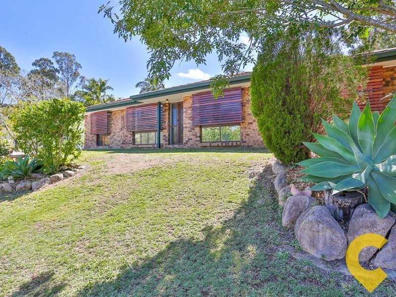 16 Cania Crescent, Petrie QLD 4502