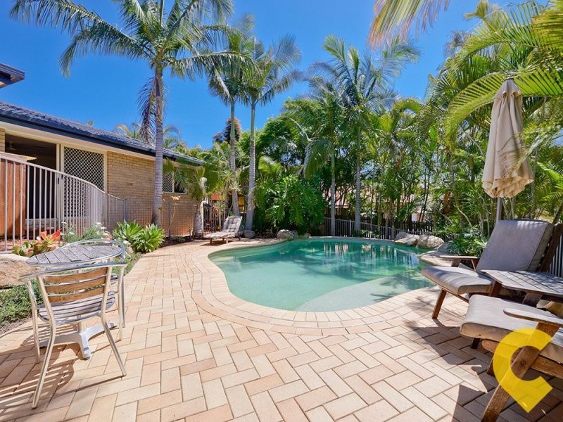 4 Callide Place, Albany Creek QLD 4035