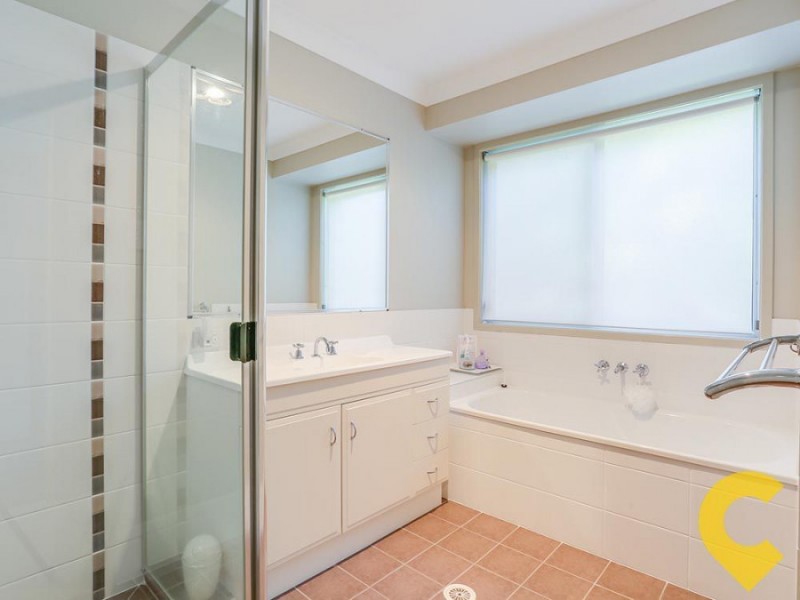 3 Oakwood Rd, Warner QLD 4500