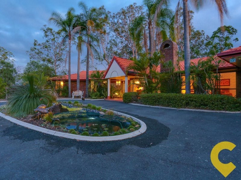 4 Hidden Valley Drive, Eatons Hill QLD 4037