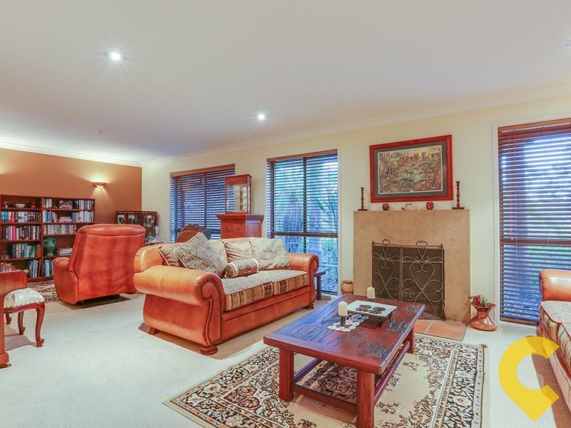 4 Hidden Valley Drive, Eatons Hill QLD 4037