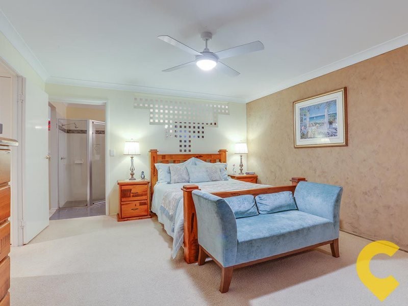 4 Hidden Valley Drive, Eatons Hill QLD 4037