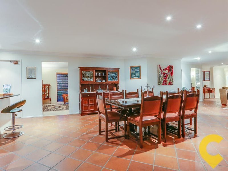 4 Hidden Valley Drive, Eatons Hill QLD 4037