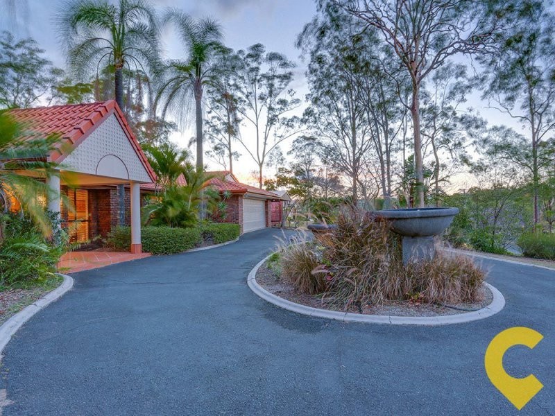 4 Hidden Valley Drive, Eatons Hill QLD 4037