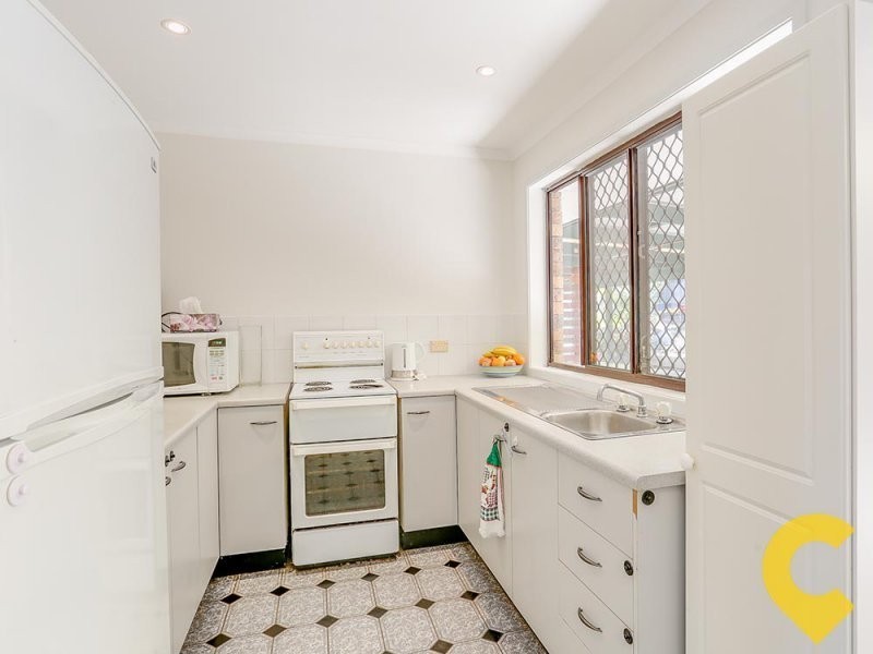 16 Cania Cres, Petrie QLD 4502