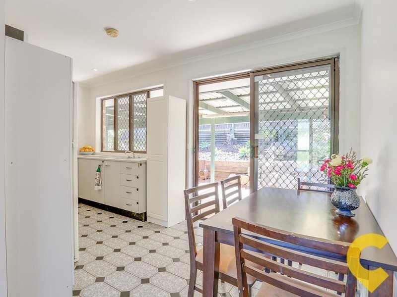 16 Cania Cres, Petrie QLD 4502