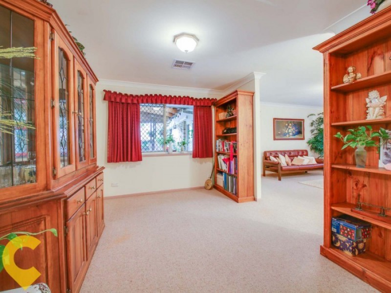 8 Calliston Court, Cashmere QLD 4500