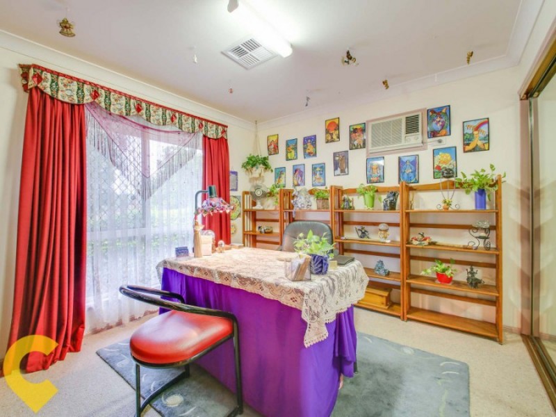 8 Calliston Court, Cashmere QLD 4500