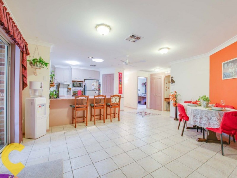 8 Calliston Court, Cashmere QLD 4500