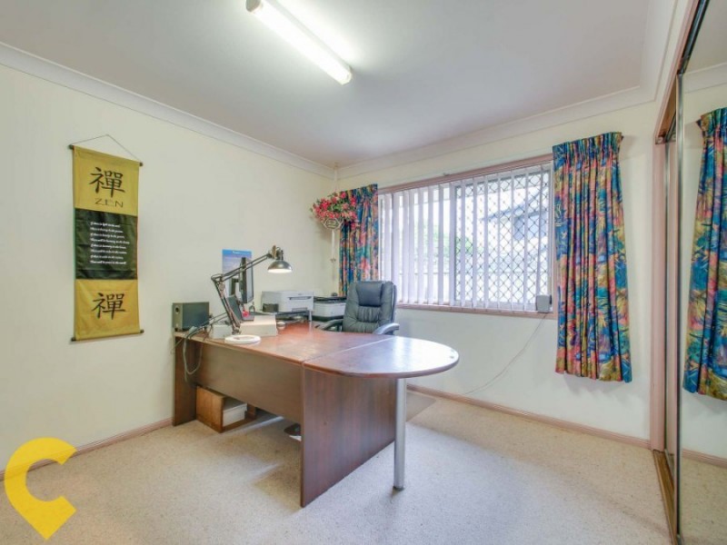 8 Calliston Court, Cashmere QLD 4500