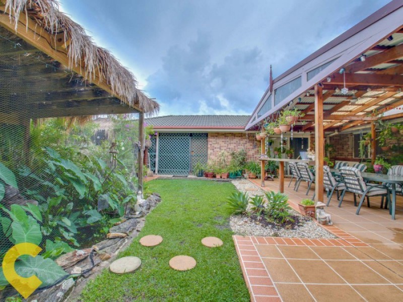 8 Calliston Court, Cashmere QLD 4500