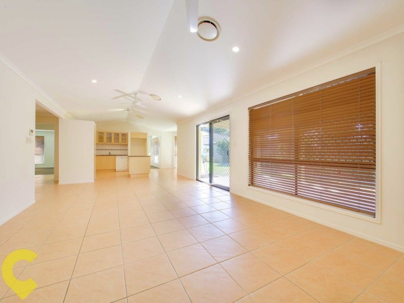 10 Bowerbird Court, Cashmere QLD 4500