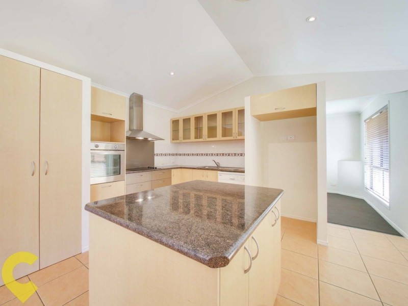 10 Bowerbird Court, Cashmere QLD 4500