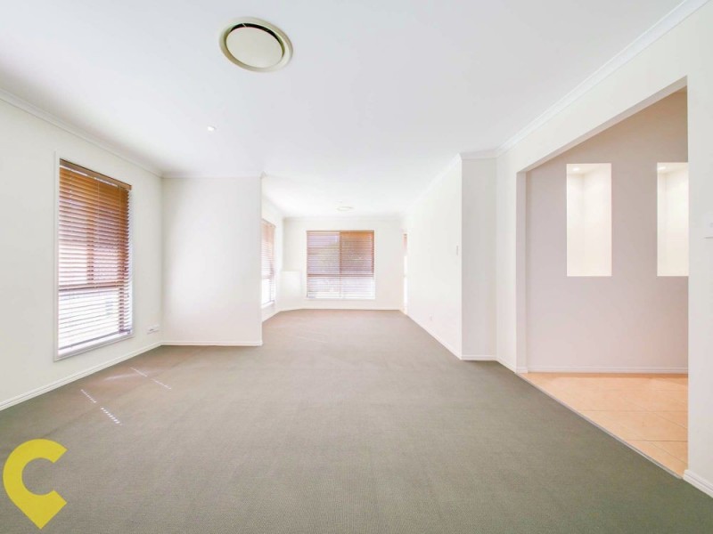 10 Bowerbird Court, Cashmere QLD 4500