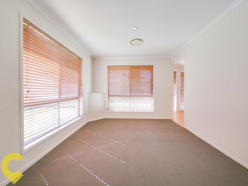 10 Bowerbird Court, Cashmere QLD 4500