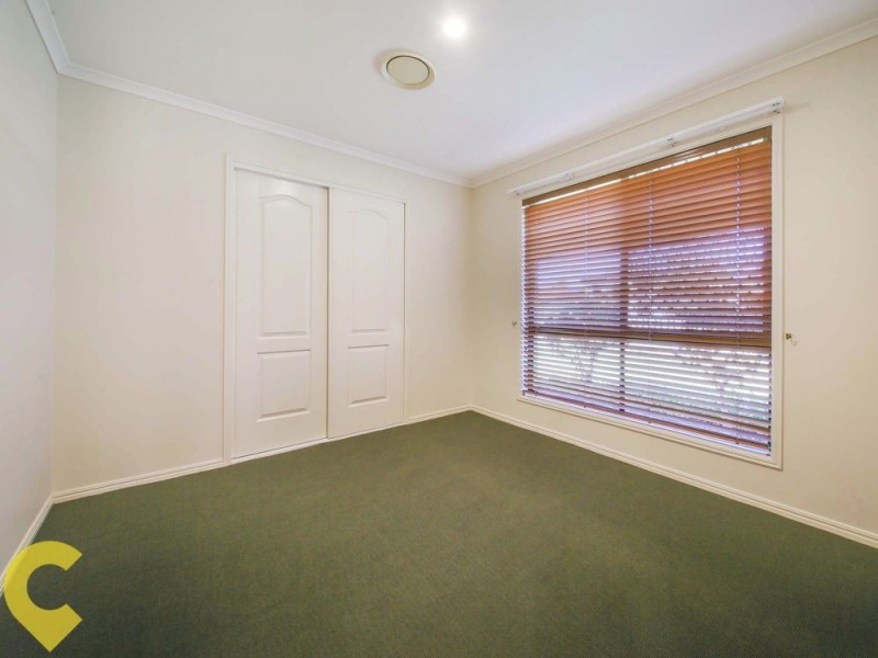 10 Bowerbird Court, Cashmere QLD 4500