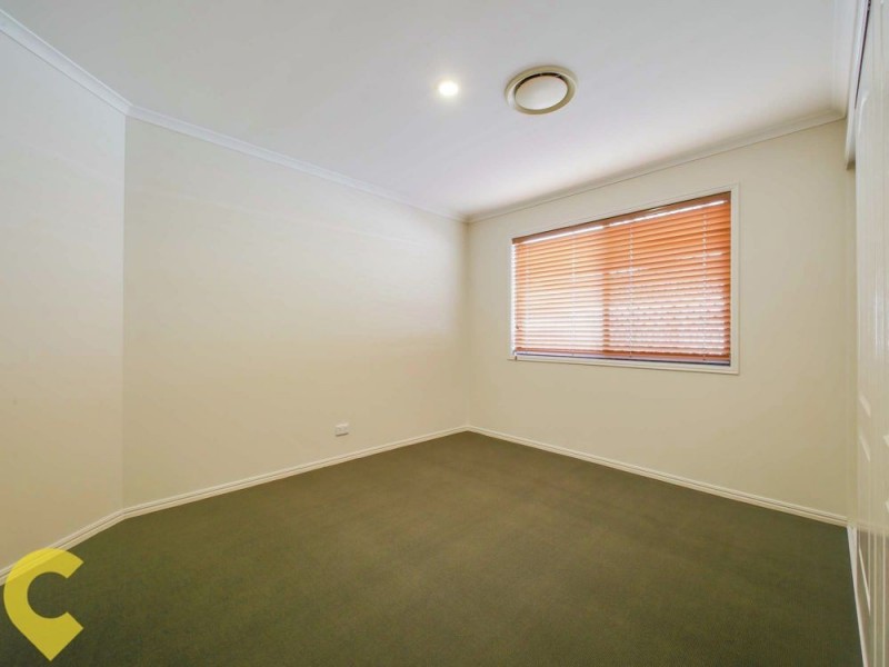 10 Bowerbird Court, Cashmere QLD 4500