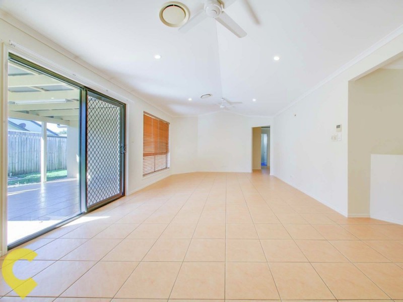 10 Bowerbird Court, Cashmere QLD 4500