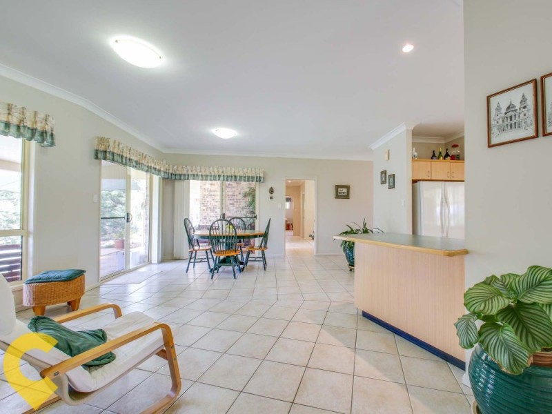1 Creekwood Court, Warner QLD 4500