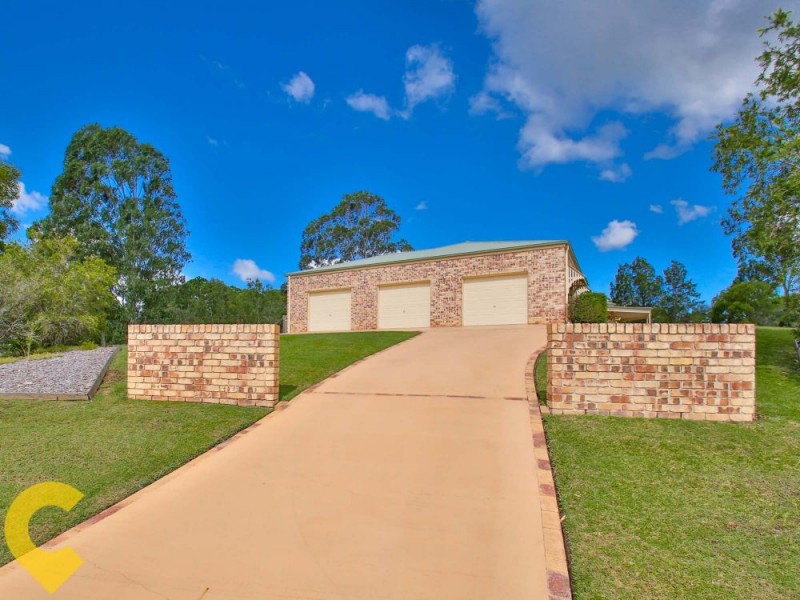 1 Creekwood Court, Warner QLD 4500