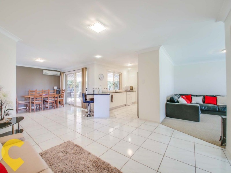 32 Blue Mountain Crescent, Warner QLD 4500