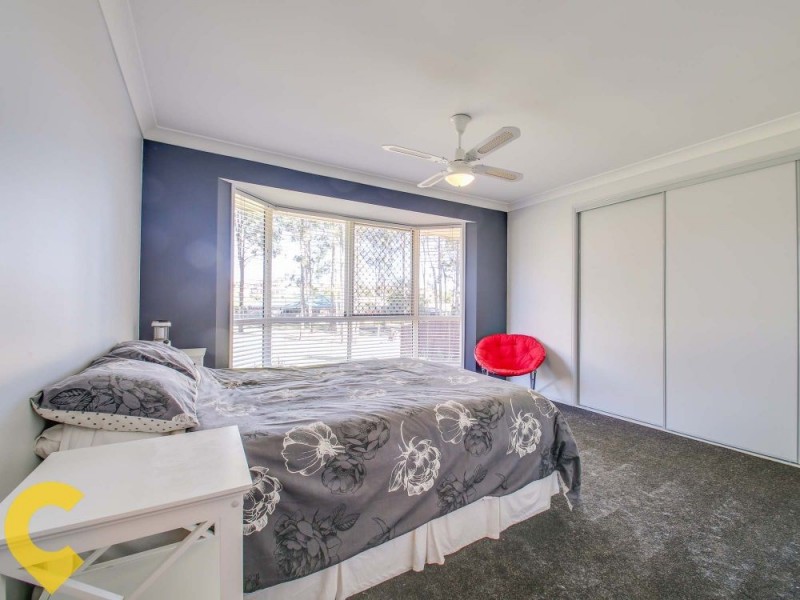 32 Blue Mountain Crescent, Warner QLD 4500