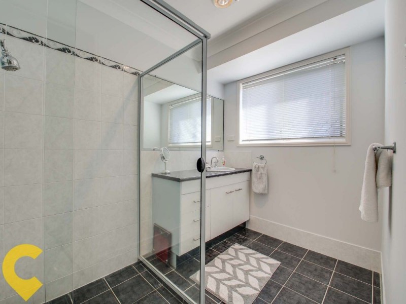 32 Blue Mountain Crescent, Warner QLD 4500